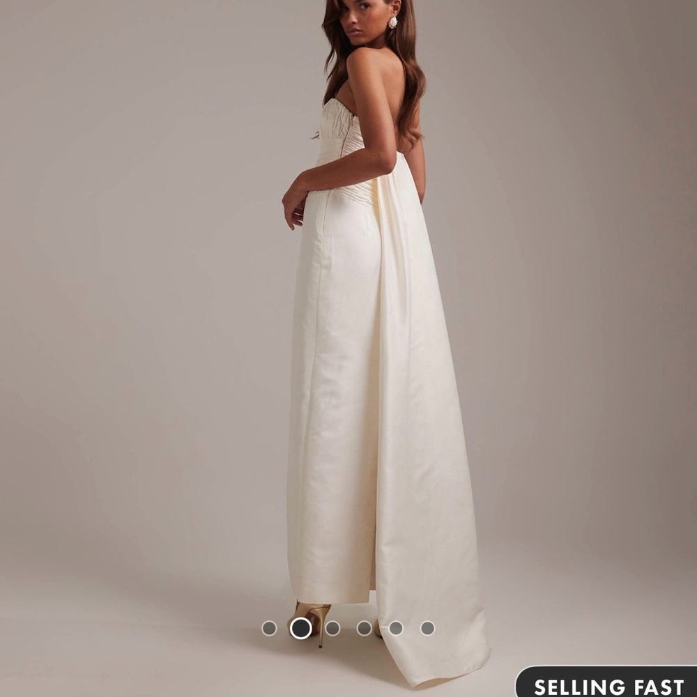 ASOS Ivory Strapless Column Gown - Picture 5 of 10